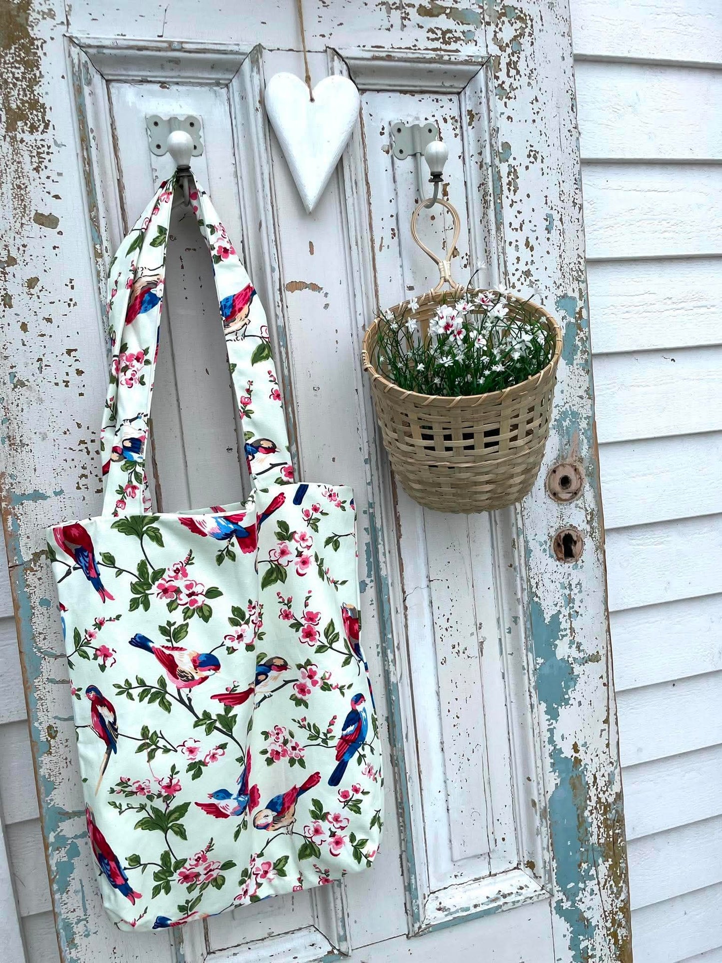 Tote bag