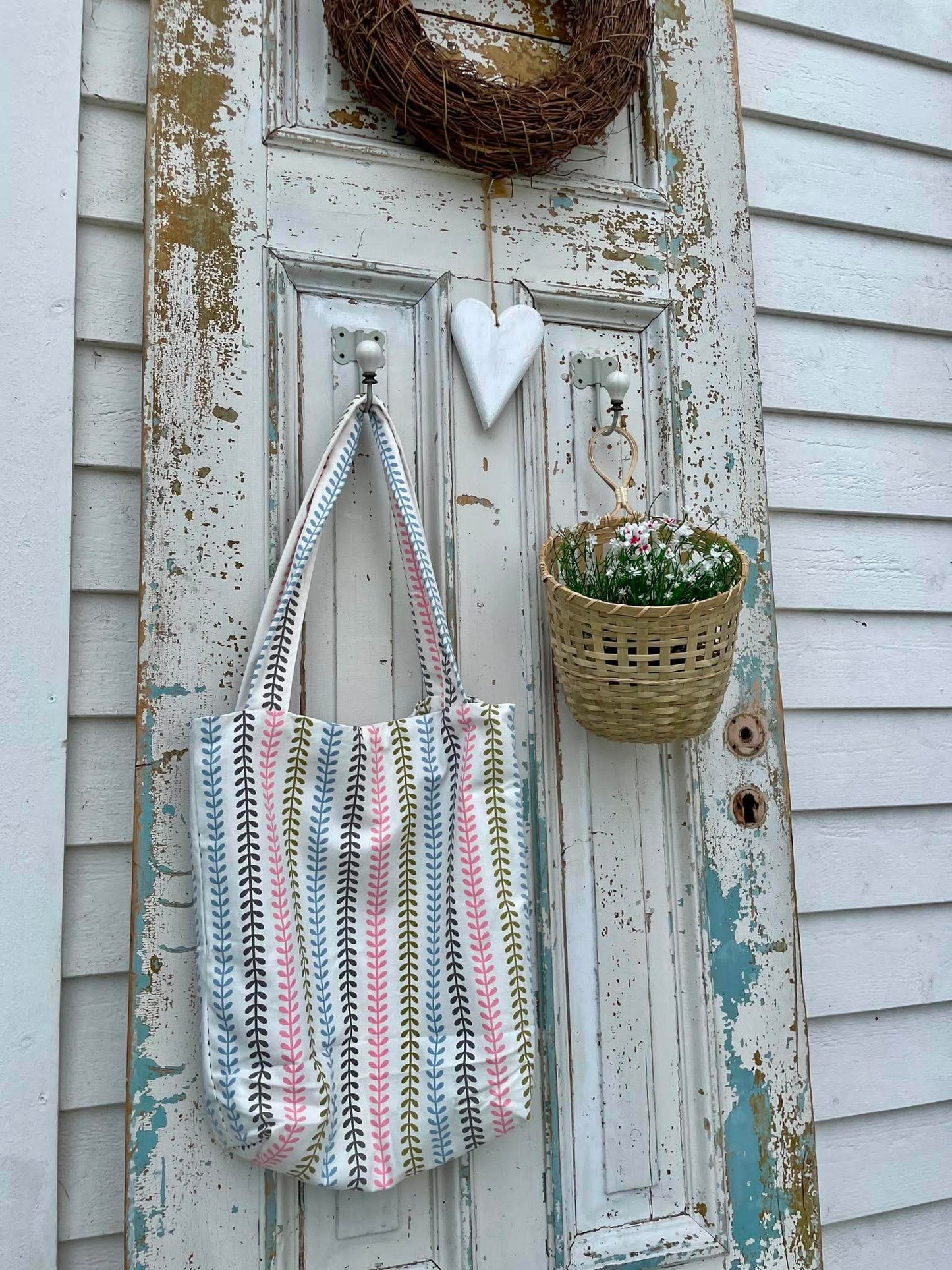 Tote bag
